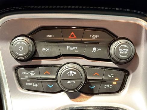 Used 2022 Dodge Challenger GT AWD/4WD image 12