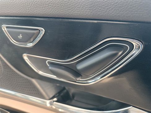 Used 2023 Lincoln Corsair Standard w/ Equipment Group 101A image 29