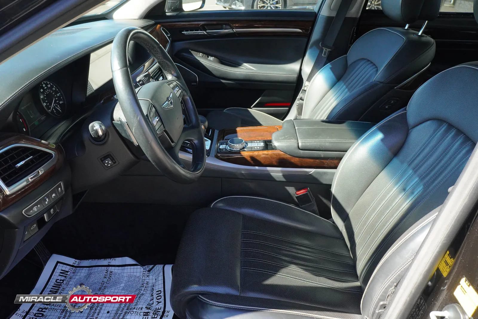 Used 2019 Genesis G90 3.3T Premium AWD/4WD image 17