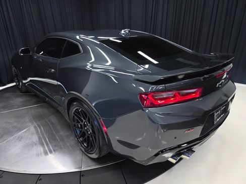 Used 2018 Chevrolet Camaro SS RWD image 53