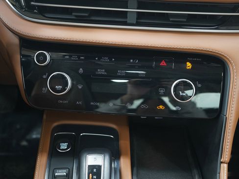 Used 2022 INFINITI QX60 Sensory image 18