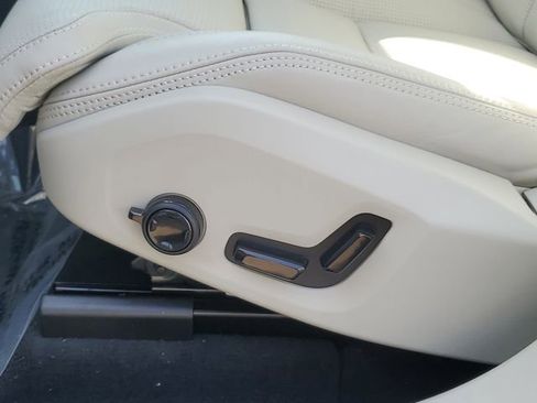 New 2026 Volvo XC60 B5 Ultra w/ Protection Package Premier image 7