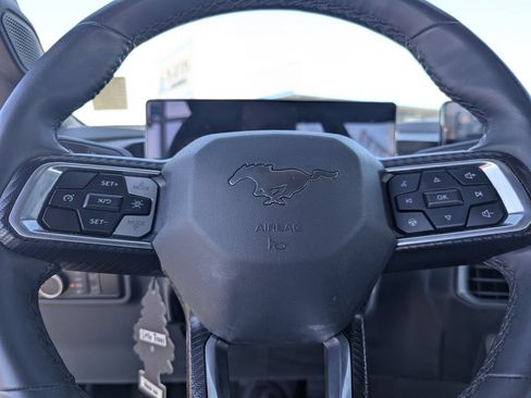 Used 2025 Ford Mustang Coupe RWD image 21