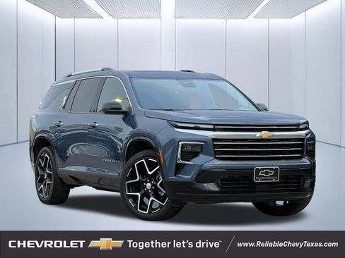 Used 2025 Chevrolet Traverse High Country AWD/4WD image 1