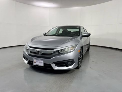 Used 2016 Honda Civic EX-T image 2