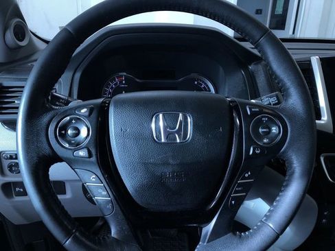 Used 2016 Honda Pilot Elite image 24