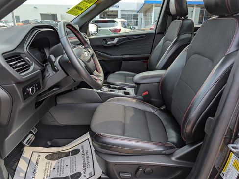 Used 2023 Ford Escape ST-Line w/ Tech Pack #1 AWD/4WD image 4