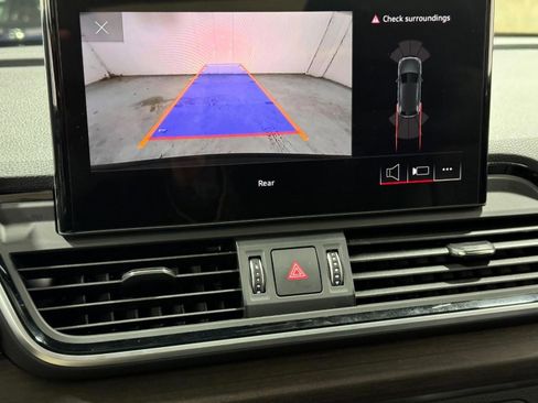 Certified 2025 Audi Q5 2.0T Premium w/ Convenience Plus Package image 31