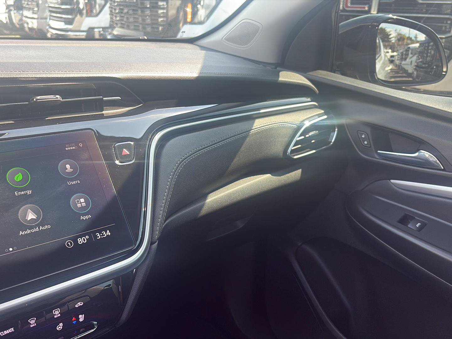 Used 2023 Chevrolet Bolt EUV LT w/ Convenience Package FWD image 21