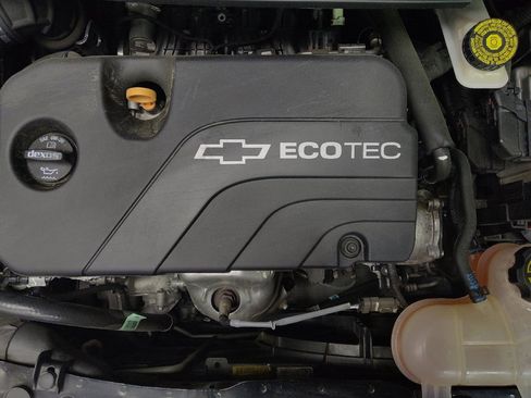 Used 2021 Chevrolet Spark LT FWD image 30