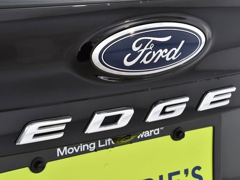 Used 2022 Ford Edge SEL w/ Convenience Package image 23