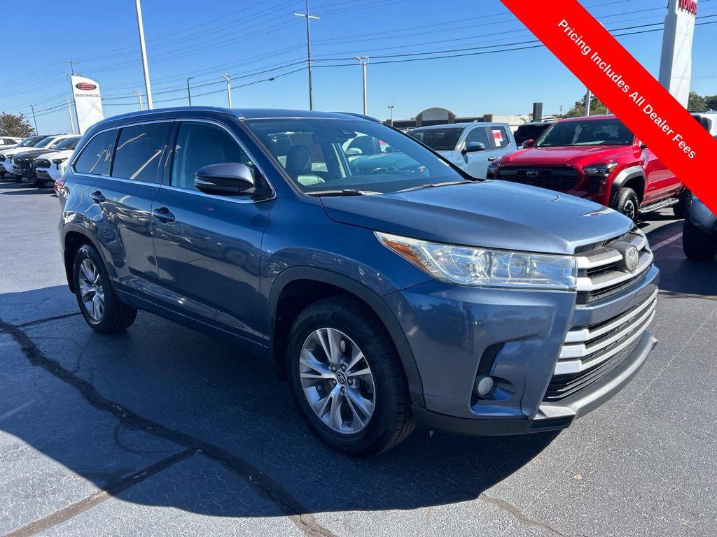 Used 2018 Toyota Highlander XLE AWD/4WD image 26