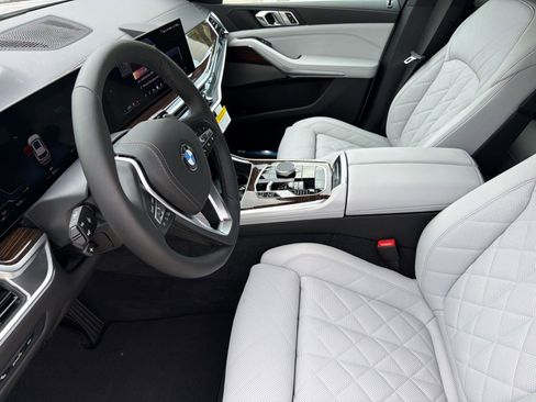 New 2026 BMW X5 sDrive40i w/ Climate Comfort Package RWD image 5