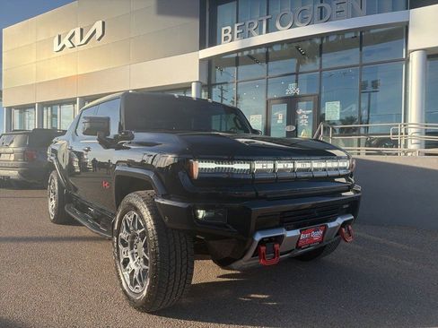 Used 2025 GMC Hummer EV 2X w/ LPO, Sport Package AWD/4WD image 1