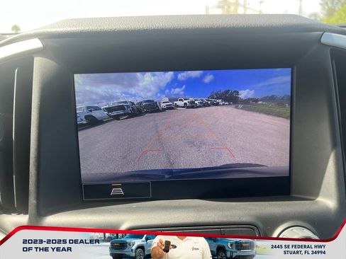 Used 2024 GMC Terrain SLE w/ Driver Convenience Package image 22