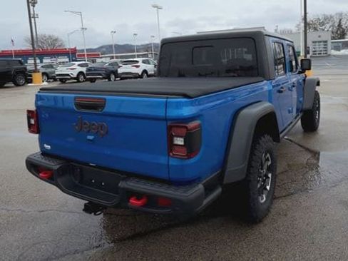 Used 2024 Jeep Gladiator Rubicon w/ Technology Group image 8