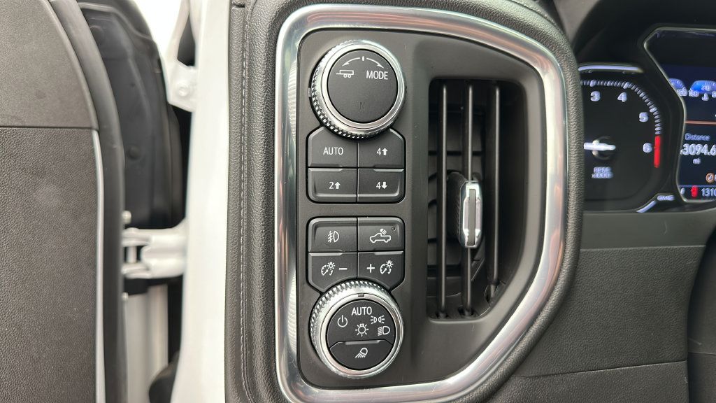 Used 2021 GMC Sierra 1500 Denali w/ Driver Alert Package II AWD/4WD image 25
