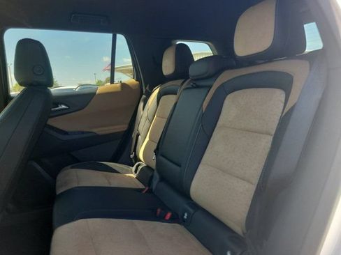 Used 2025 Chevrolet Equinox ACTIV w/ Safety and Technology Package FWD image 20
