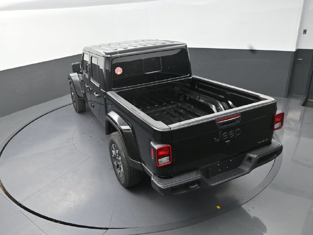 New 2026 Jeep Gladiator Sport AWD/4WD image 14