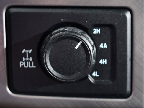 Used 2018 Ford F150 Limited AWD/4WD image 30