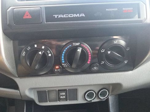 Used 2015 Toyota Tacoma 2WD Access Cab w/ SR5 Package image 26