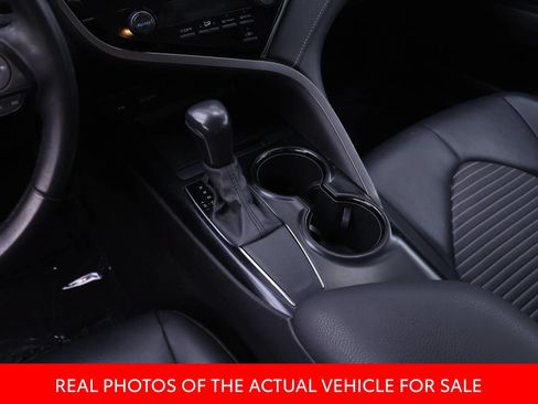 Certified 2020 Toyota Camry SE FWD image 12