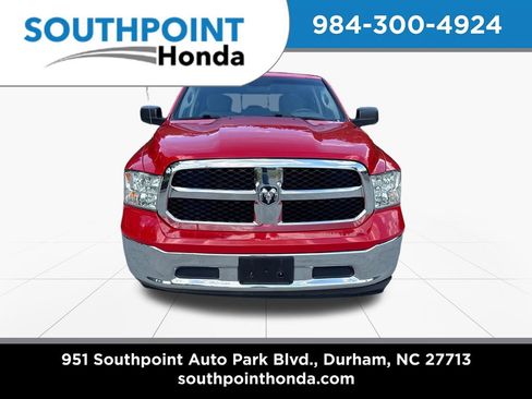 Used 2019 RAM 1500 Classic SLT AWD/4WD image 2