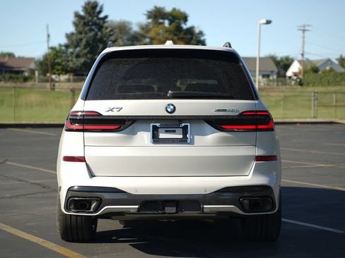 New 2027 BMW X7 xDrive40i w/ M Sport Package AWD/4WD image 4