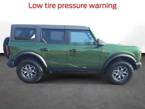 Used 2023 Ford Bronco Badlands image 7