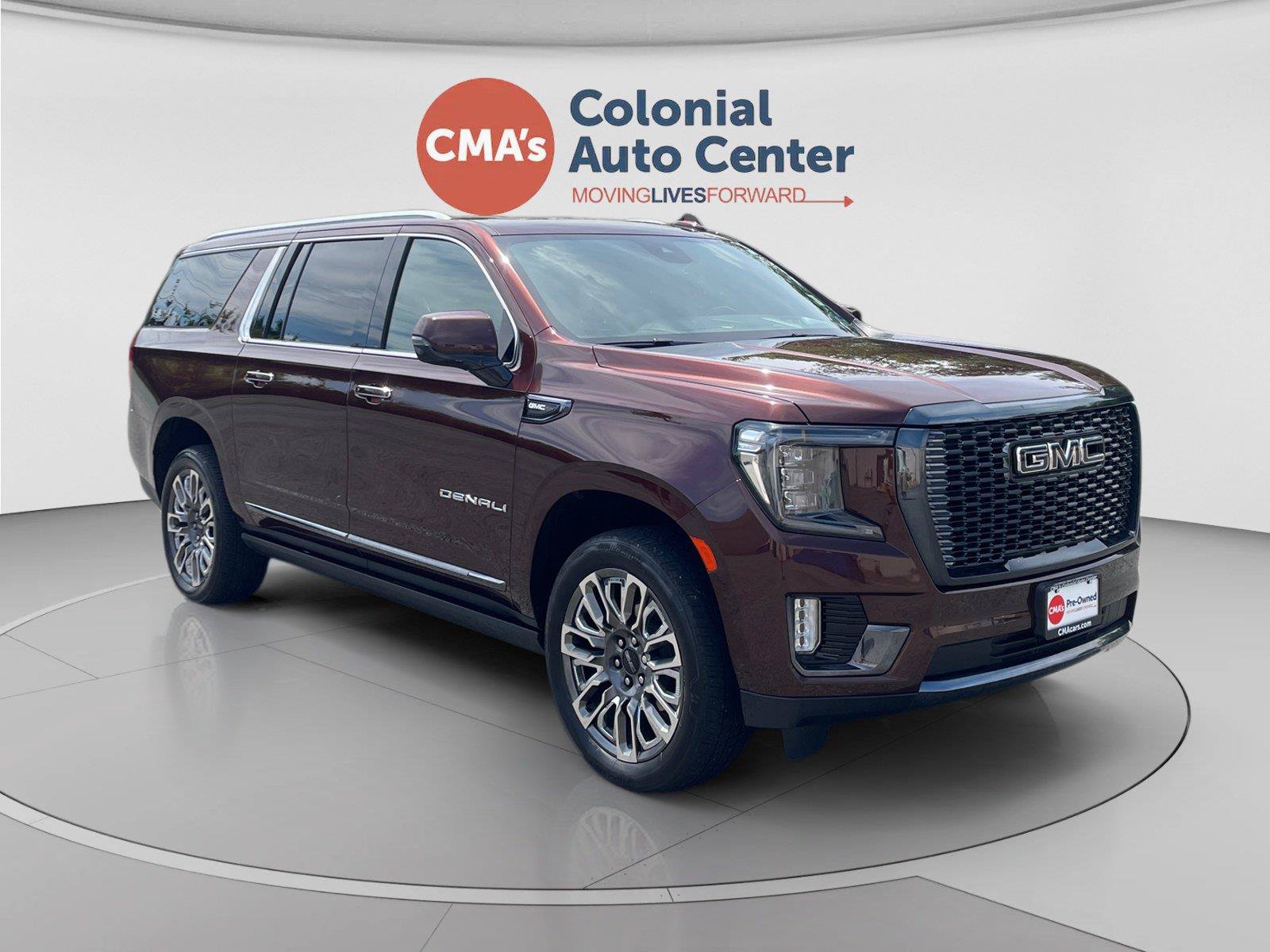 Used 2023 GMC Yukon XL Denali Ultimate AWD/4WD image 7