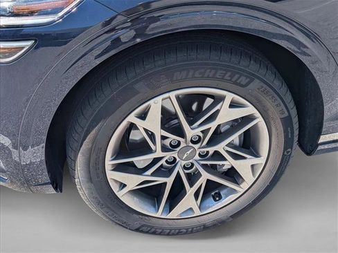 Used 2023 Genesis GV70 2.5T w/ Select Package image 21