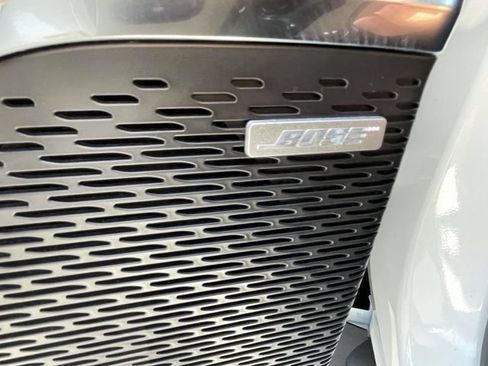 Certified 2025 GMC Acadia Elevation FWD image 18