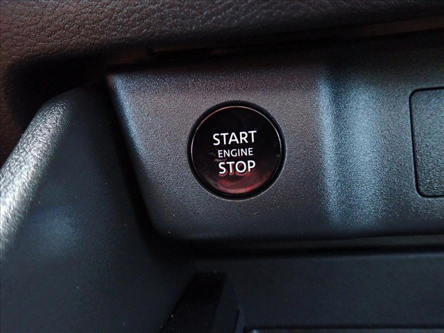 Used 2024 Nissan Rogue SV w/ SV Premium Package FWD image 21