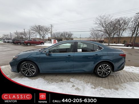 New 2026 Toyota Camry SE image 2