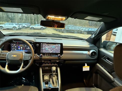 New 2026 Chevrolet Colorado LT image 30