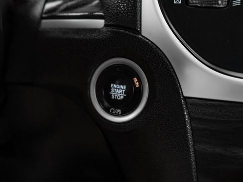 Used 2022 Chrysler 300 Touring w/ Sport Appearance Package image 19