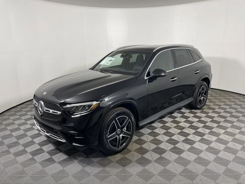 New 2026 Mercedes-Benz GLC 300 image 9