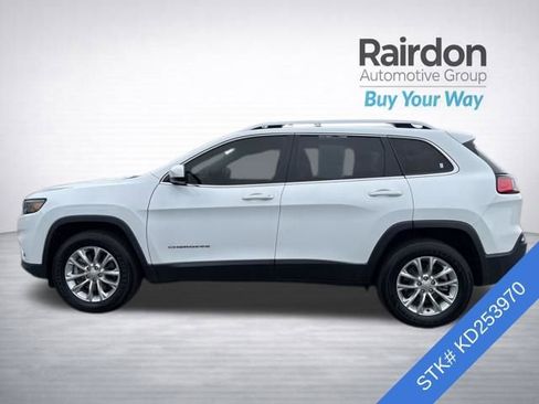 Used 2019 Jeep Cherokee Latitude w/ Popular Appearance Group AWD/4WD image 4