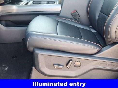 New 2026 Ford F250 Lariat w/ Black Appearance Package AWD/4WD image 25