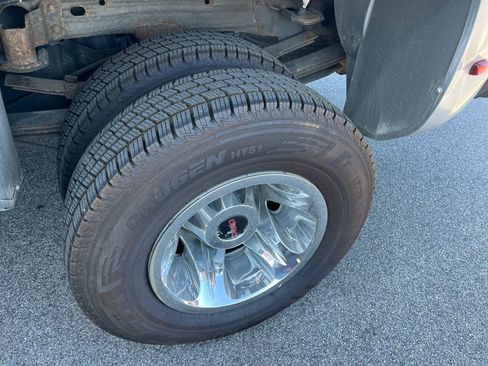 Used 2015 GMC Sierra 3500 SLE w/ SLE Preferred Package image 23