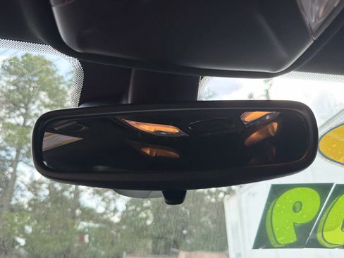 Used 2024 Jeep Compass Latitude image 29