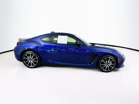 Used 2023 Toyota GR86 w/ ALL Weather Mat Package (TMS) RWD image 11
