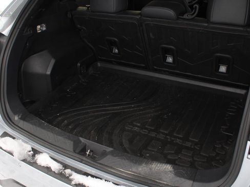 Used 2024 Subaru Crosstrek 2.5i Limited w/ Crosstrek Mirror Package image 8