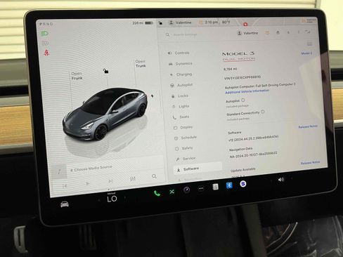 Used 2023 Tesla Model 3 Performance image 35