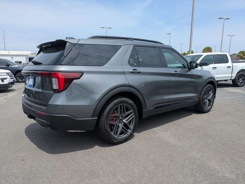 New 2026 Ford Explorer ST-Line RWD image 4