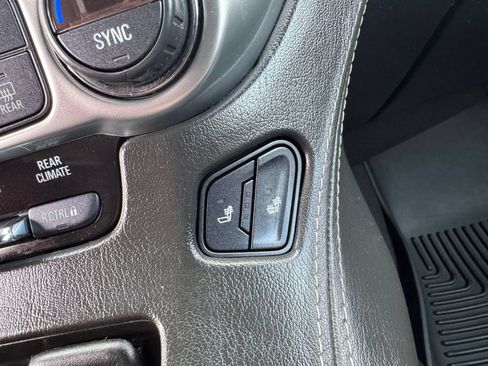Used 2018 Chevrolet Tahoe LT AWD/4WD image 29