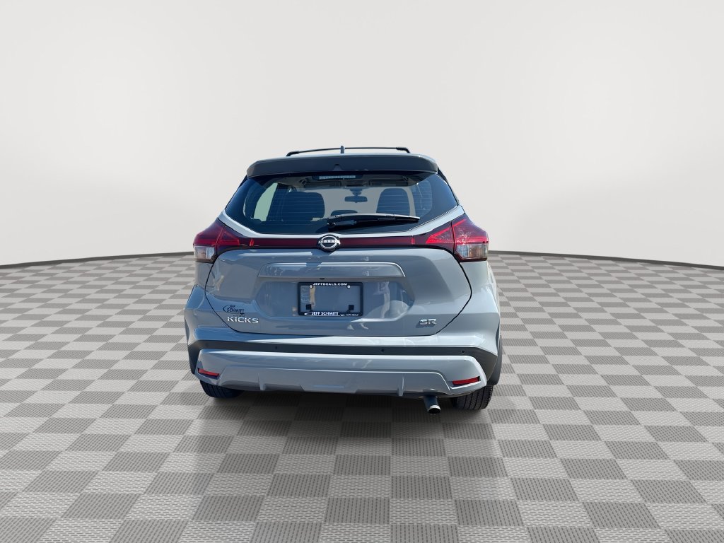 Certified 2024 Nissan Kicks SR w/ Exterior Package FWD image 11