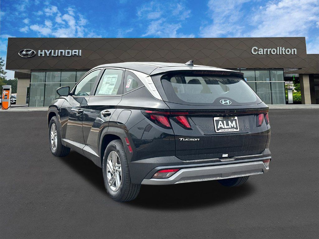 Certified 2026 Hyundai Tucson SE FWD image 7