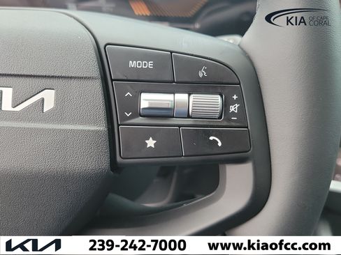New 2026 Kia Sportage EX FWD image 28