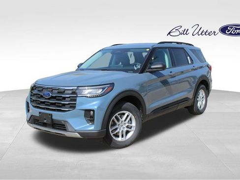 New 2026 Ford Explorer Active w/ Active Comfort Package RWD image 1